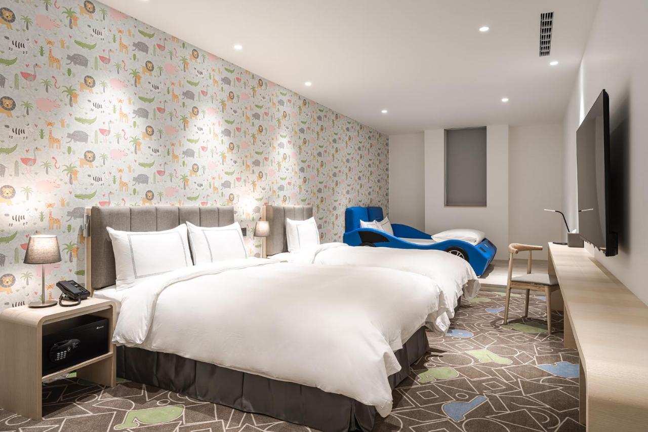 Phoenix Hotel 台中市 エクステリア 写真