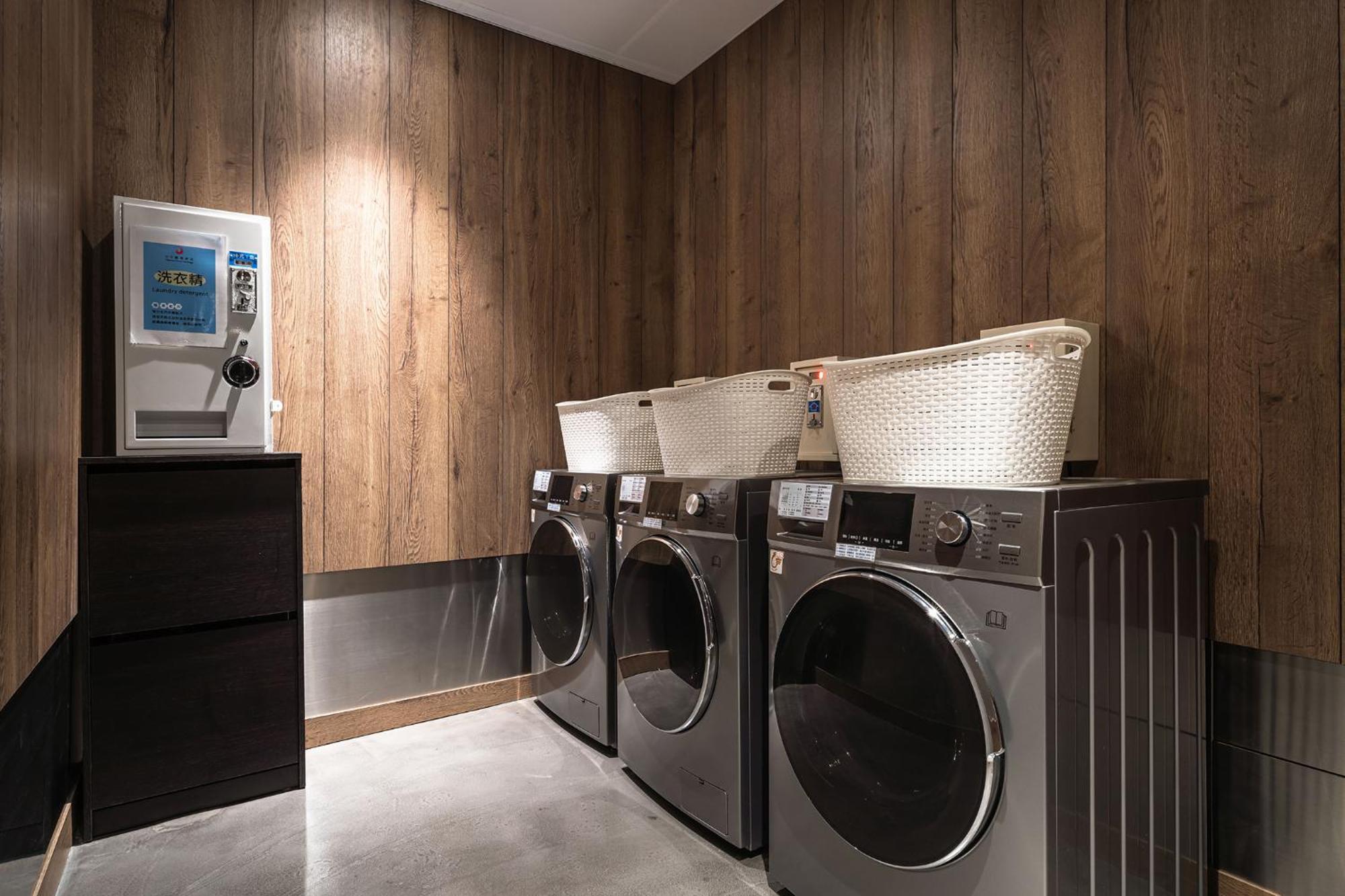 Phoenix Hotel 台中市 エクステリア 写真